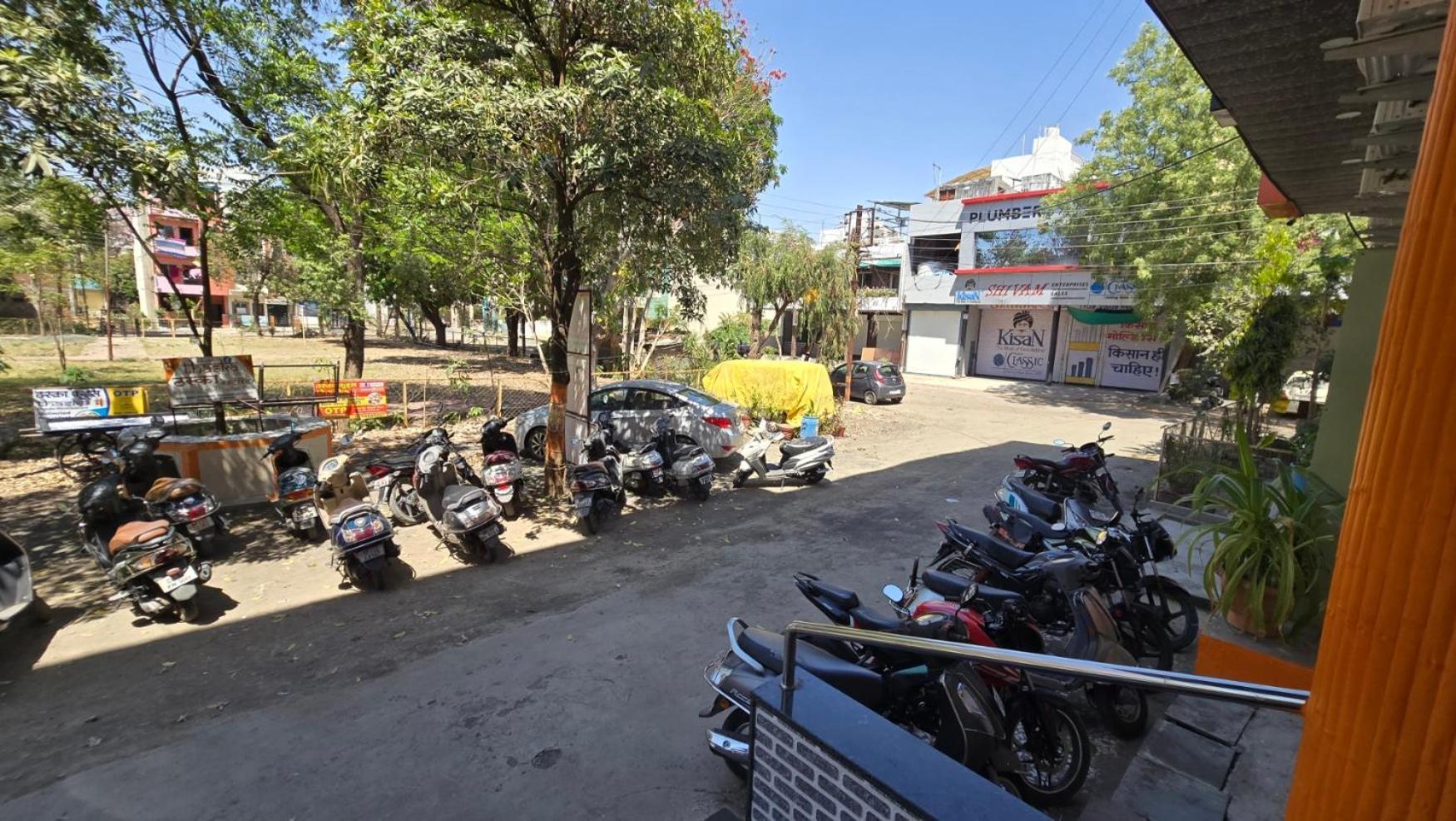 Hotel Maheshwari Green'S اوجاين المظهر الخارجي الصورة