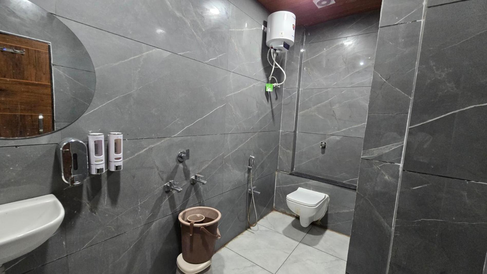 Hotel Maheshwari Green'S اوجاين المظهر الخارجي الصورة
