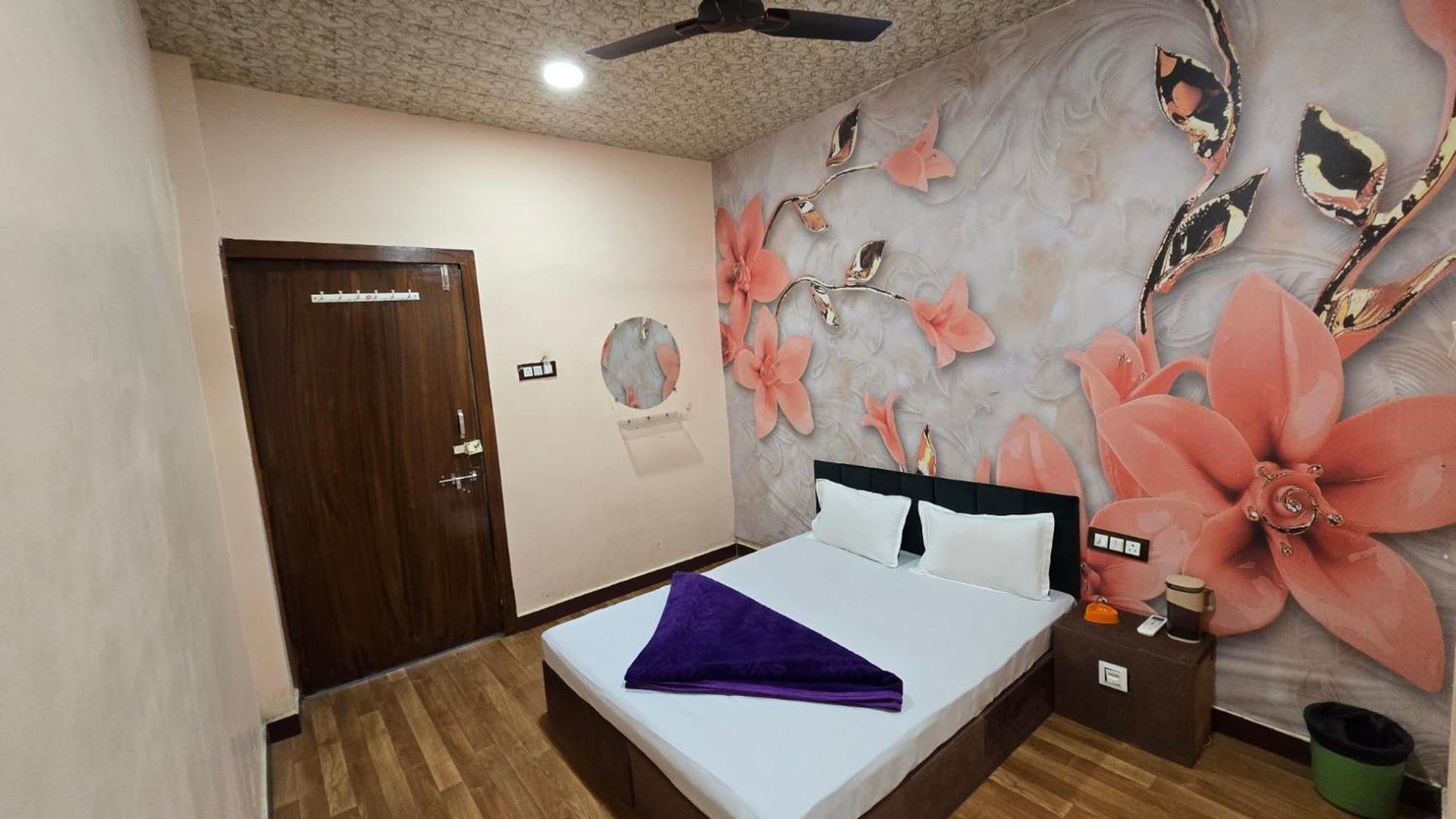 Hotel Maheshwari Green'S اوجاين المظهر الخارجي الصورة
