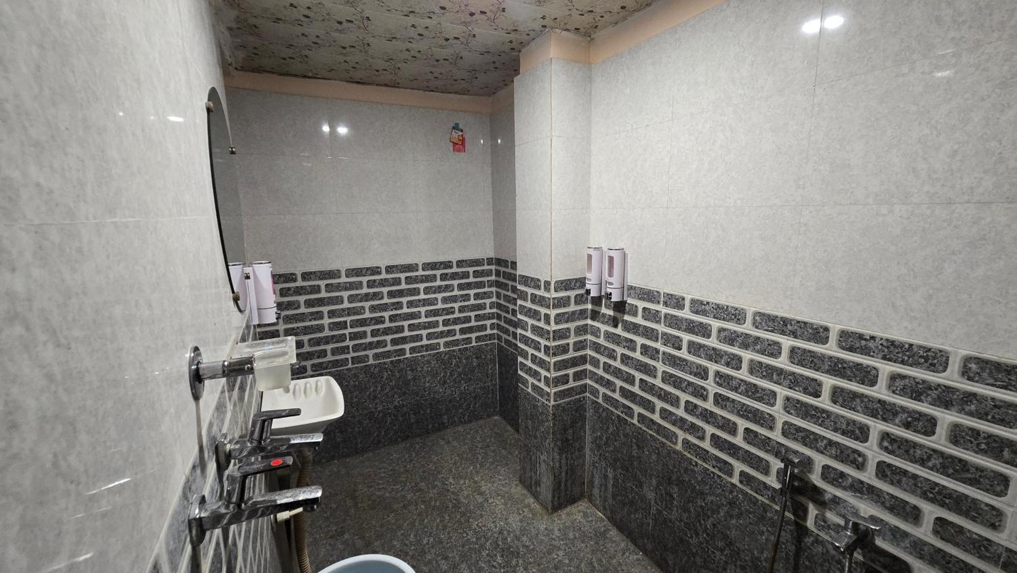 Hotel Maheshwari Green'S اوجاين المظهر الخارجي الصورة