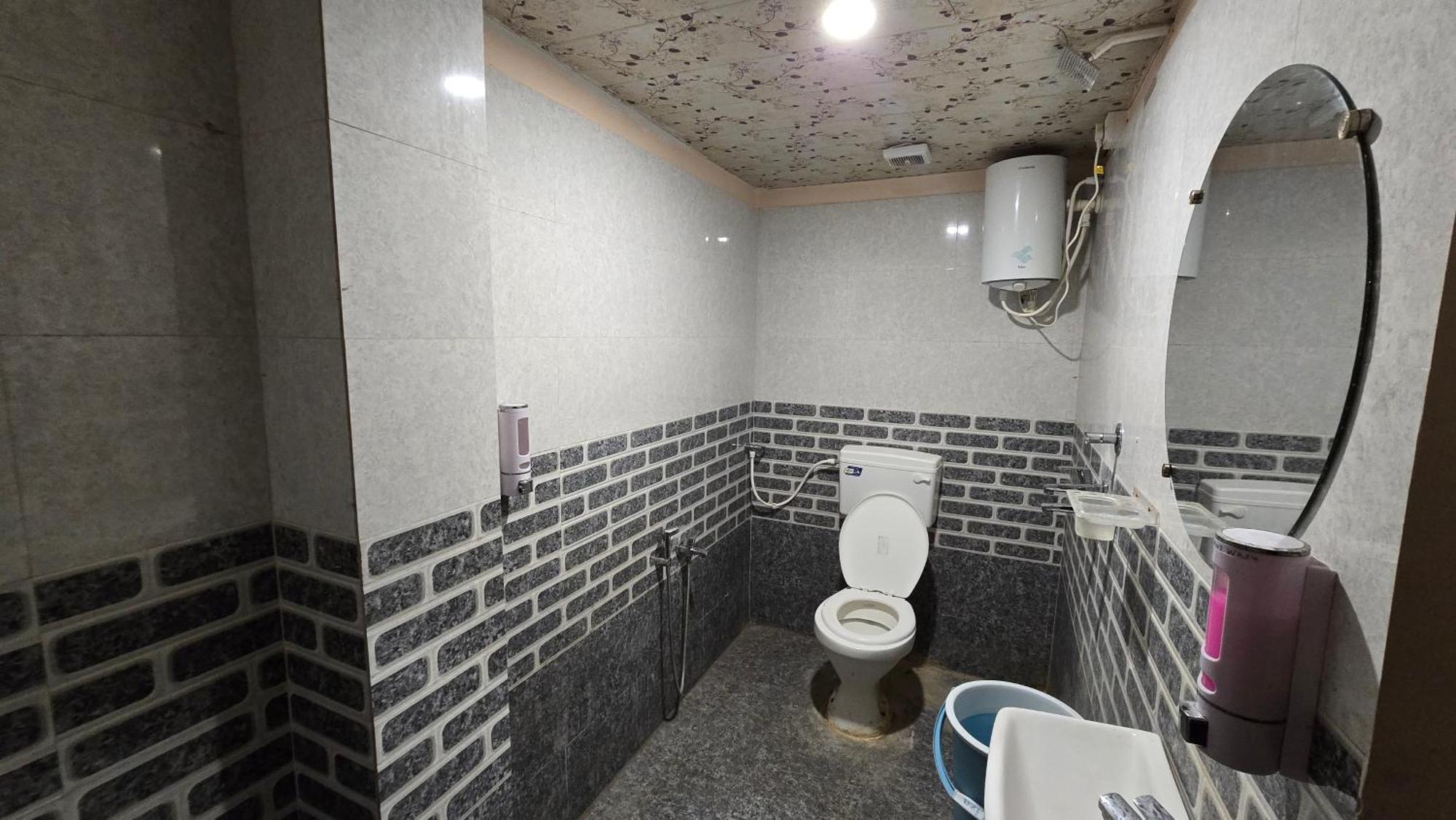 Hotel Maheshwari Green'S اوجاين المظهر الخارجي الصورة