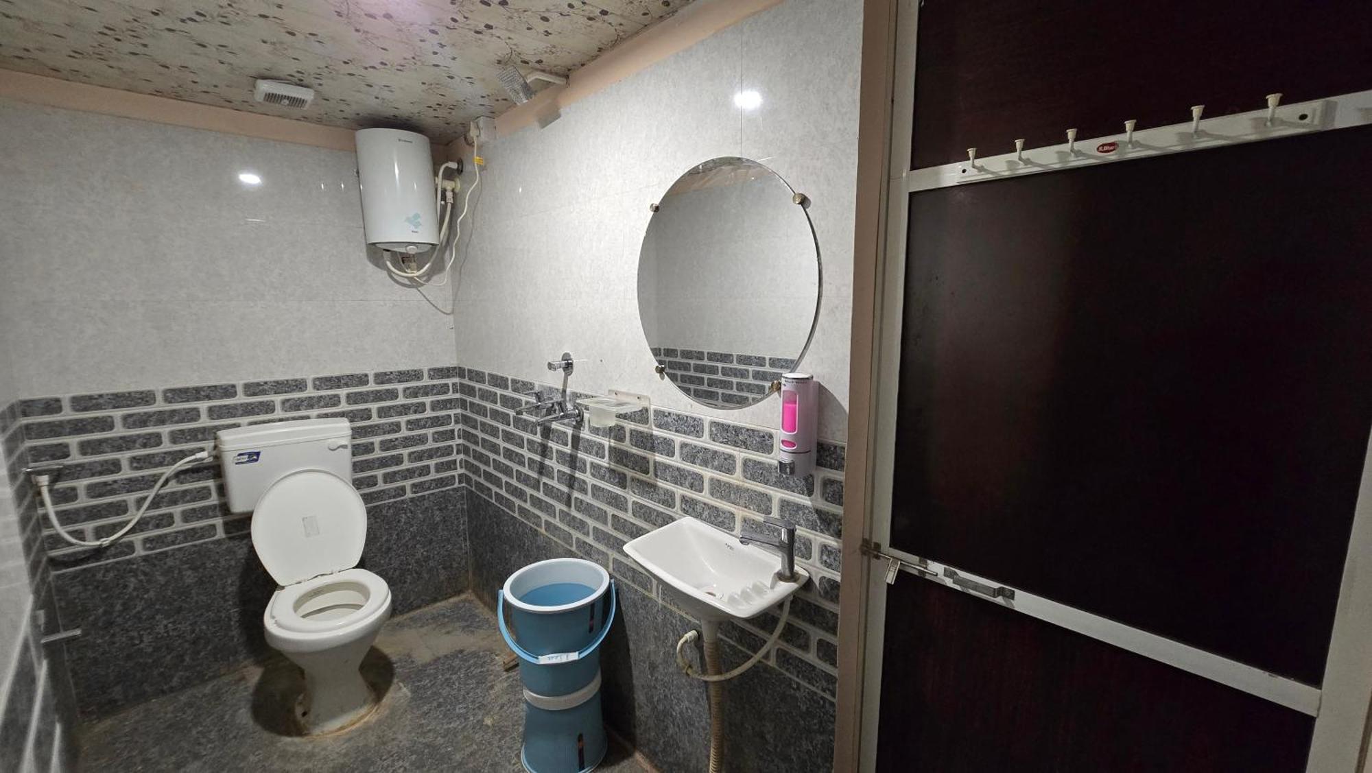 Hotel Maheshwari Green'S اوجاين المظهر الخارجي الصورة